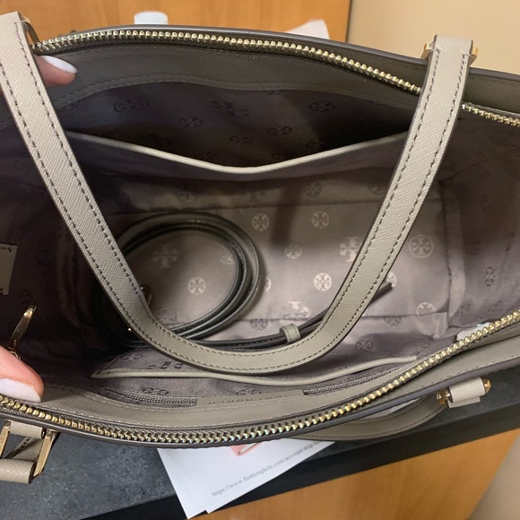 🔴SOLD🔴Tory Burch tote - Picture 4 of 4